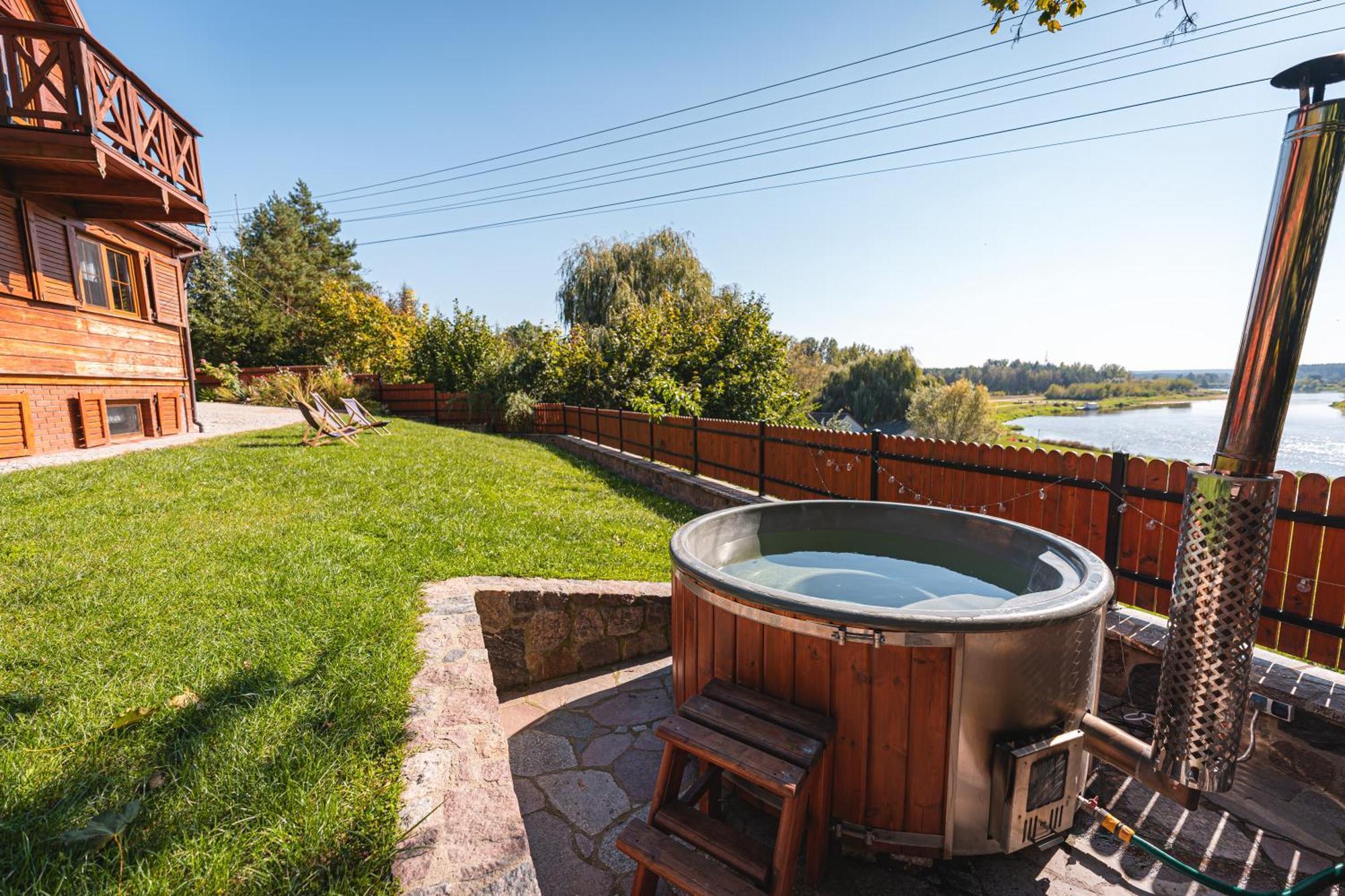 Bug Na Skarpie - Domek Wypoczynkowy Z Jacuzzi I Kominkiem Drohiczyn Buitenkant foto