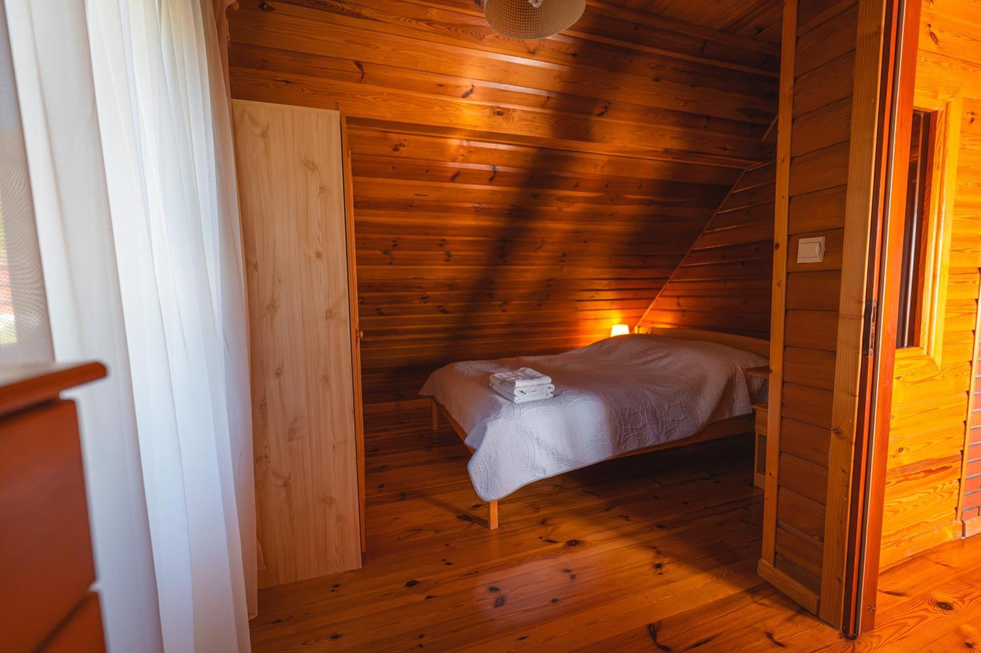 Bug Na Skarpie - Domek Wypoczynkowy Z Jacuzzi I Kominkiem Drohiczyn Buitenkant foto
